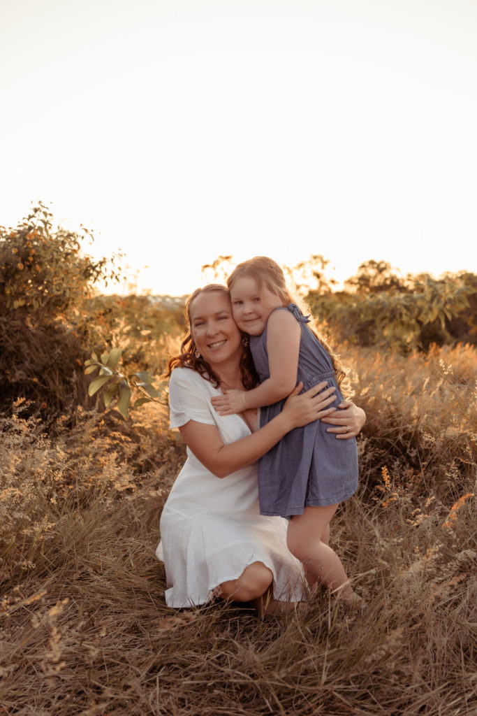 Springfield Family Photographer, Springfield Motherhood Photographer, Springfield Family Photographer, Springfield Newborn Photographer. Blury Photographer is your local springfield photographer capturing motherhood moments and making them last forever