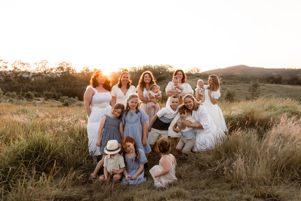 Blury Photography's Group Motherhood photography is your chance for family photos, in a short amount of time. Team up with your tribe including your fitness group, church group, mothers group. 