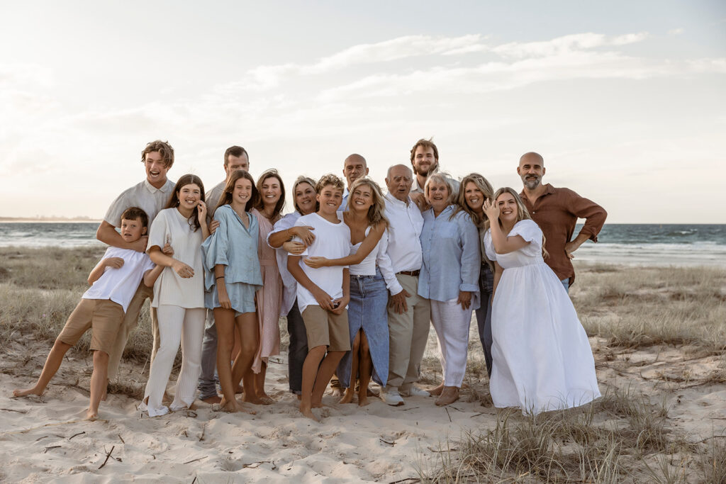 Getting your extended family photo on the beach