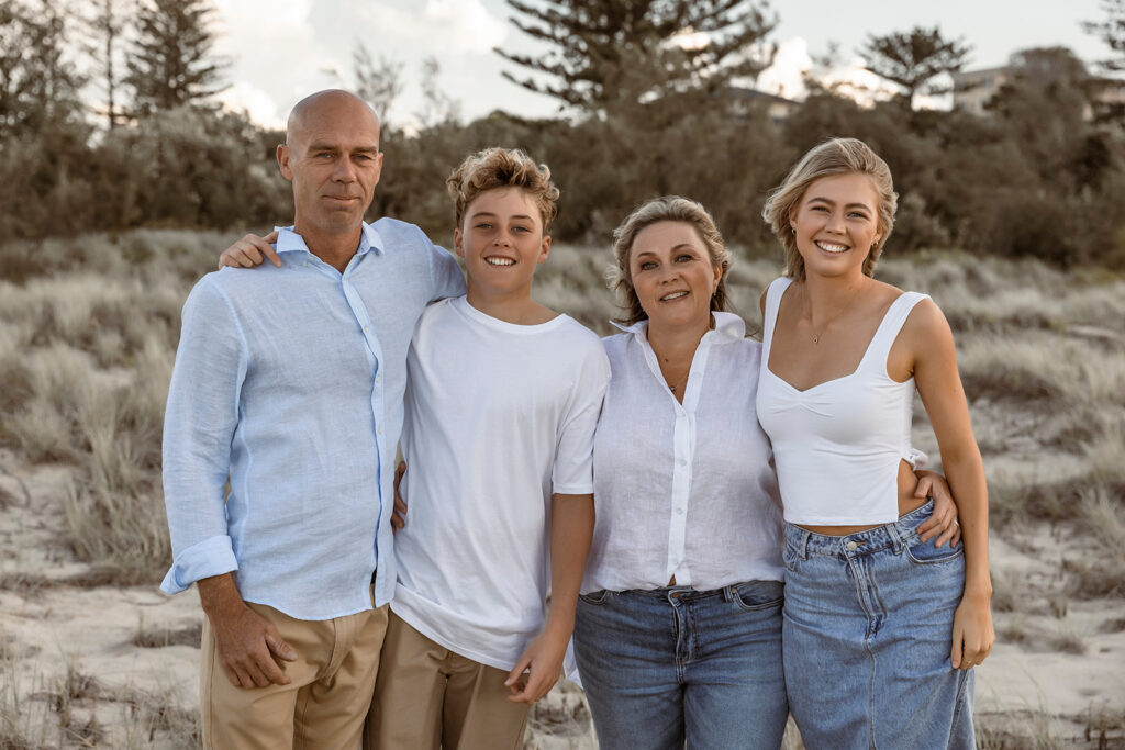Gold Coast family photo with colour palette inspo