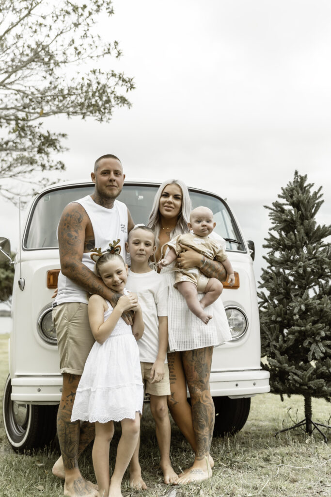 Outdoor Christmas Kombi Session including Mum, Dad and their three kids.